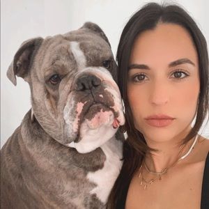 Meet your Posher, Daniela